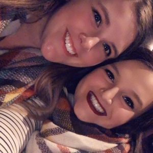 Meet your Posher, Alison